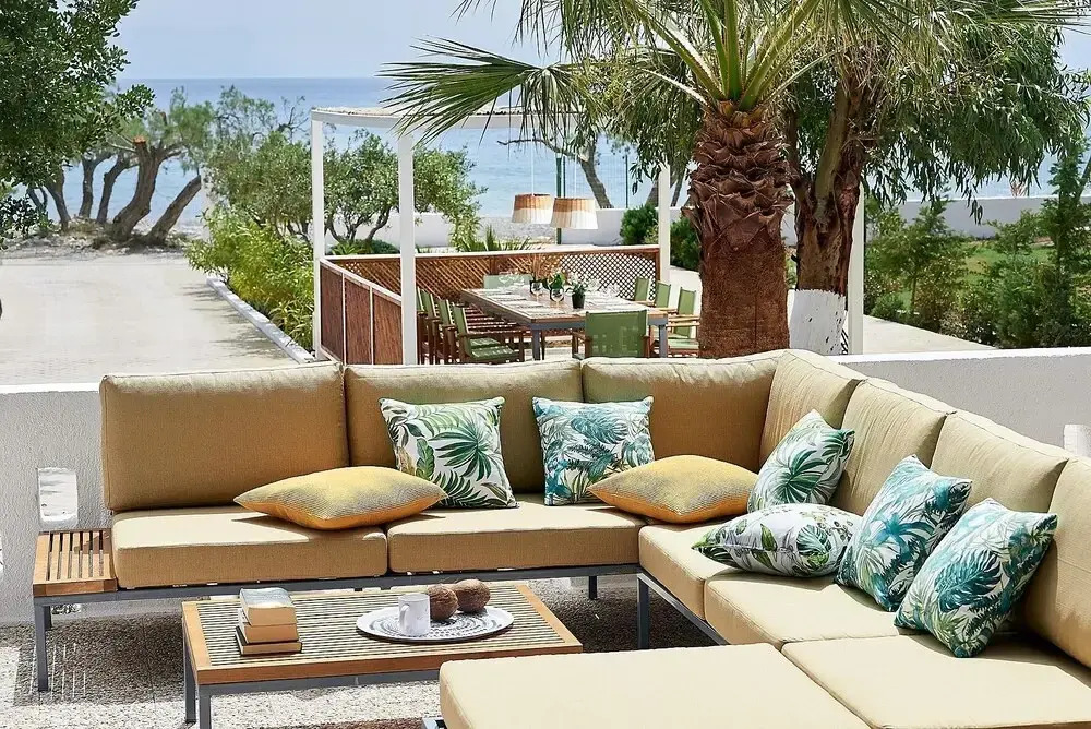 Seafront Villa With Private Pool and Kids Playground 300m From Restaurants