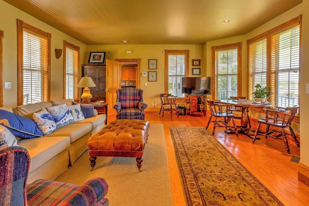 Historic Manteo House on Roanoke Sound w/ Dock!