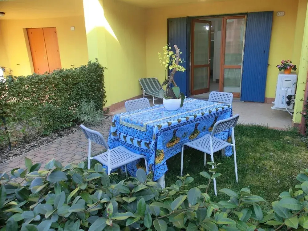 Very Nice Studio With Private Garden and Swimming Pool by Beahost Rentals