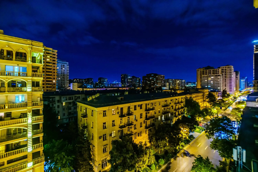 City Centre 3 Room Lux House