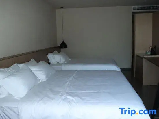 Wansheng Black Valley Black Mountain No.1 Family Homestay