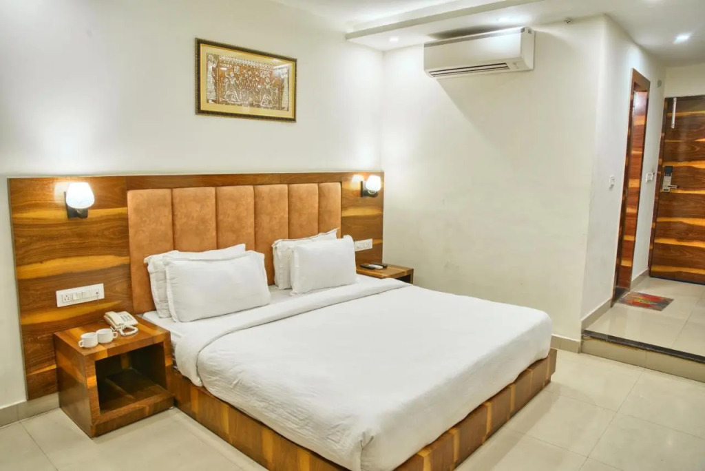 Hotel Height View Residency