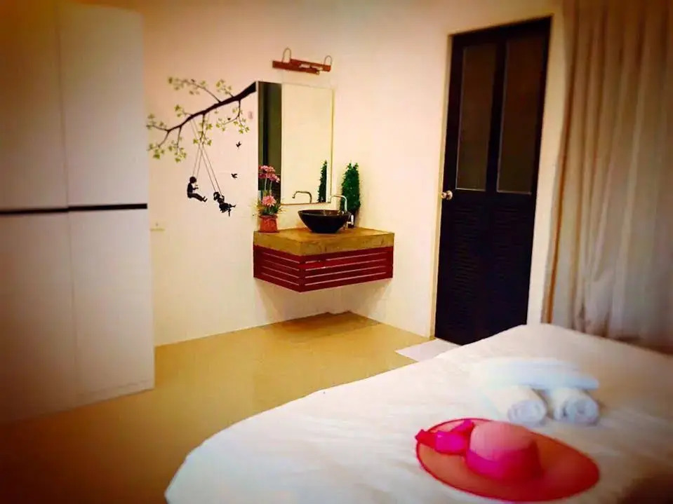 Chalong Home
