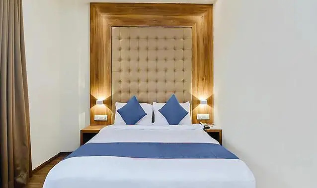 FabHotel Cozy Inn