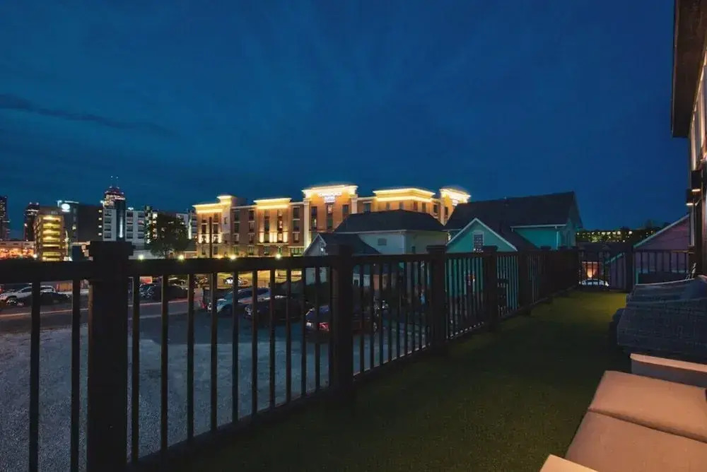 Indy Stadium Villas 711 T