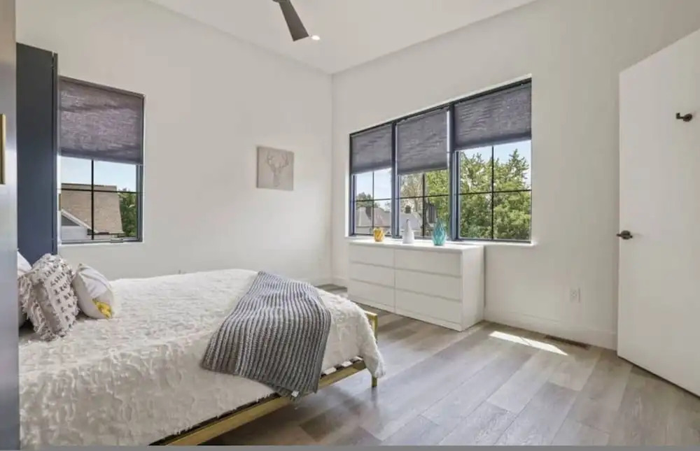 Work Of Art -3 Bedroom Elegant Townhome-columbus