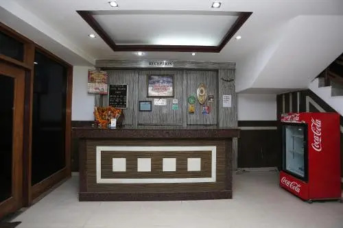 OYO 28445 Hotel Bhavini