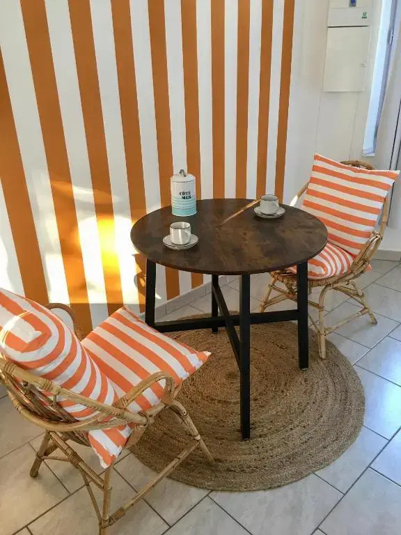 Studio à 20m de la mer
