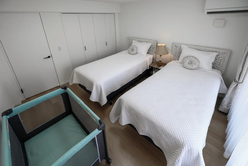 Araha Beachway Inn