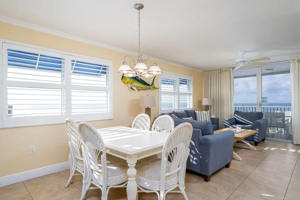 Welcome to Beach Villa's # 606 Vacation Rental - 250 Estero Blvd condo
