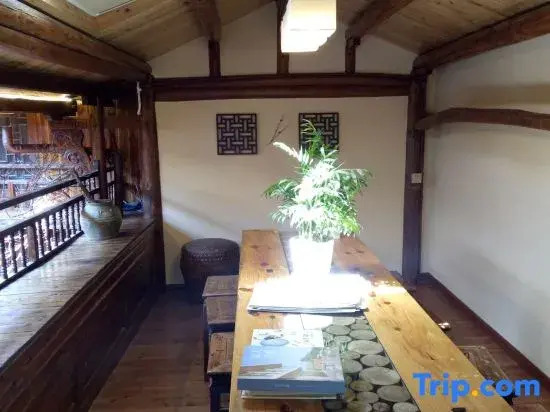 Quzhou Laijia Dazhai Tianjing Homestay