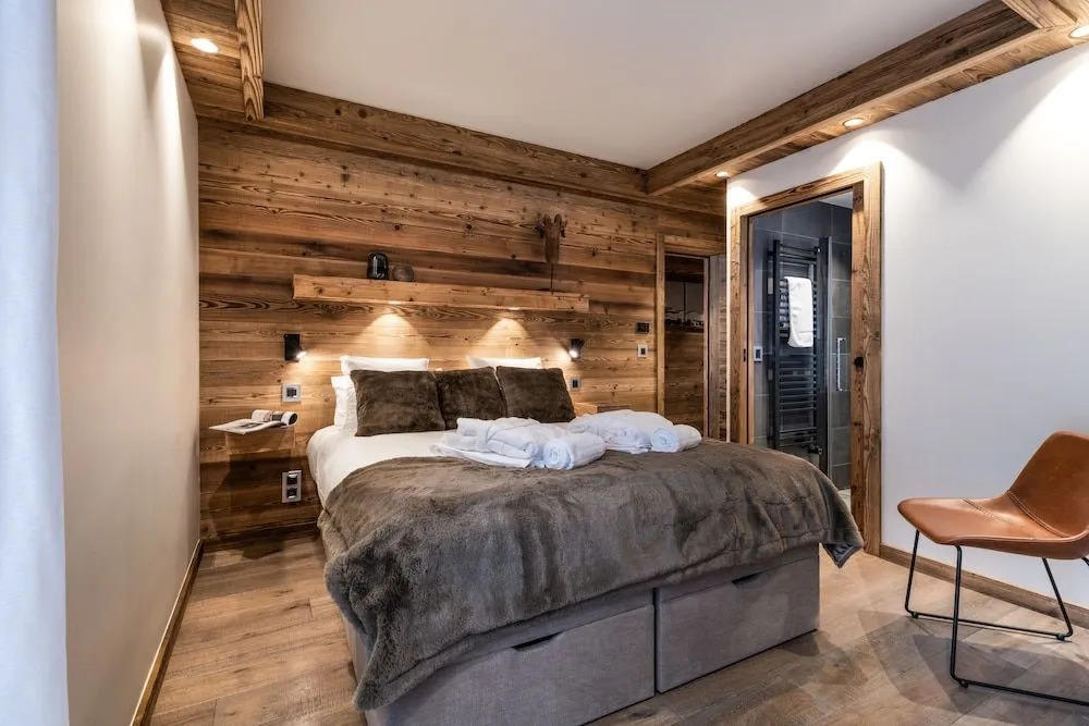 Alaska Lodge by Alpine Resorts
