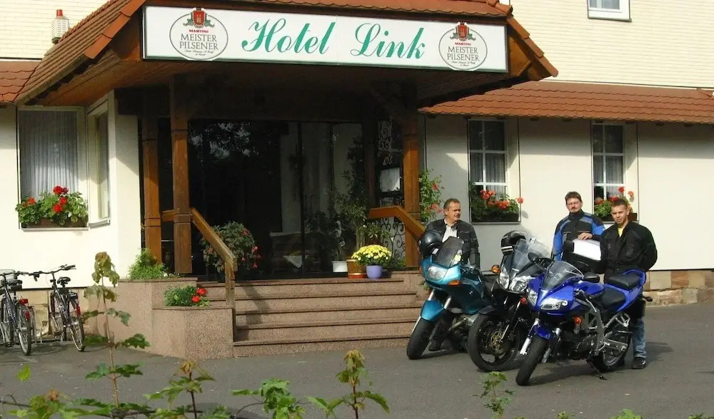 Hotel Link & Restaurant