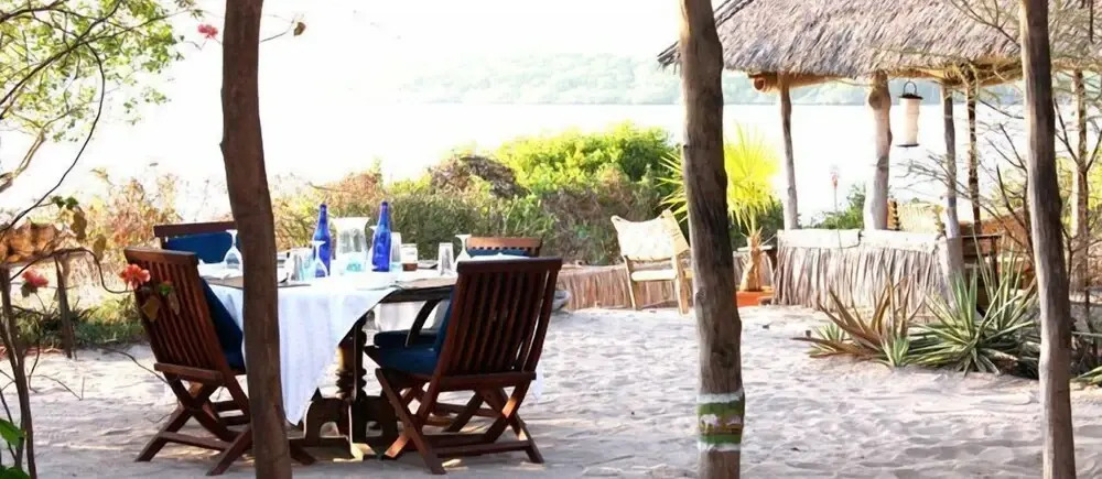 Mikes Camp Kiwayu