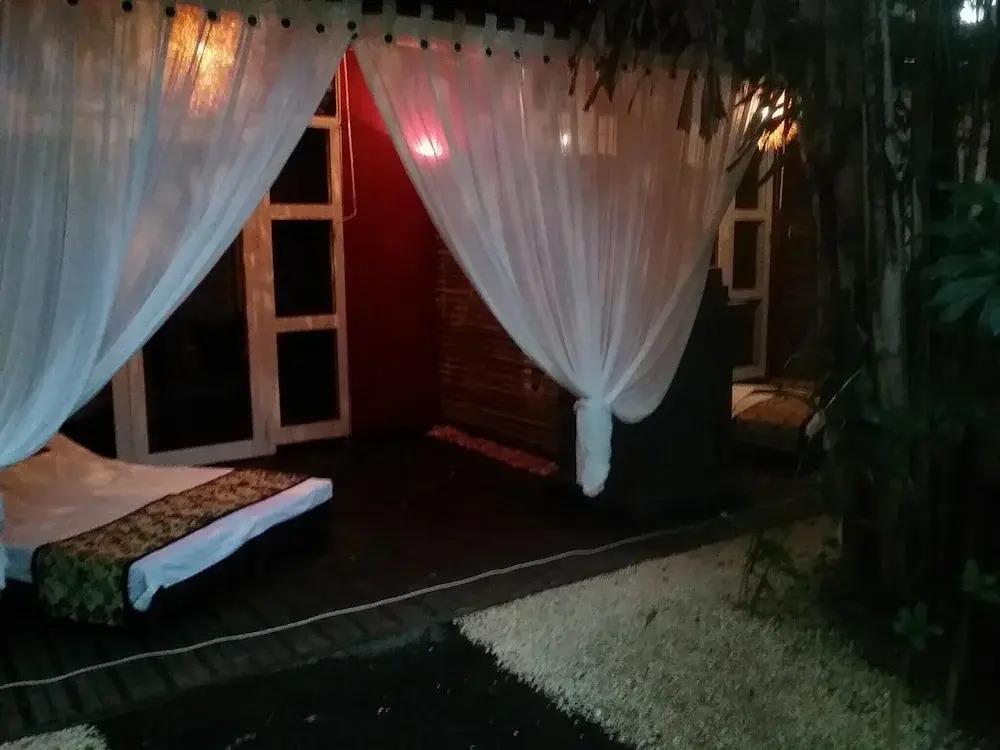 Studio in Saint-françois, With Pool Access, Enclosed Garden and Wifi