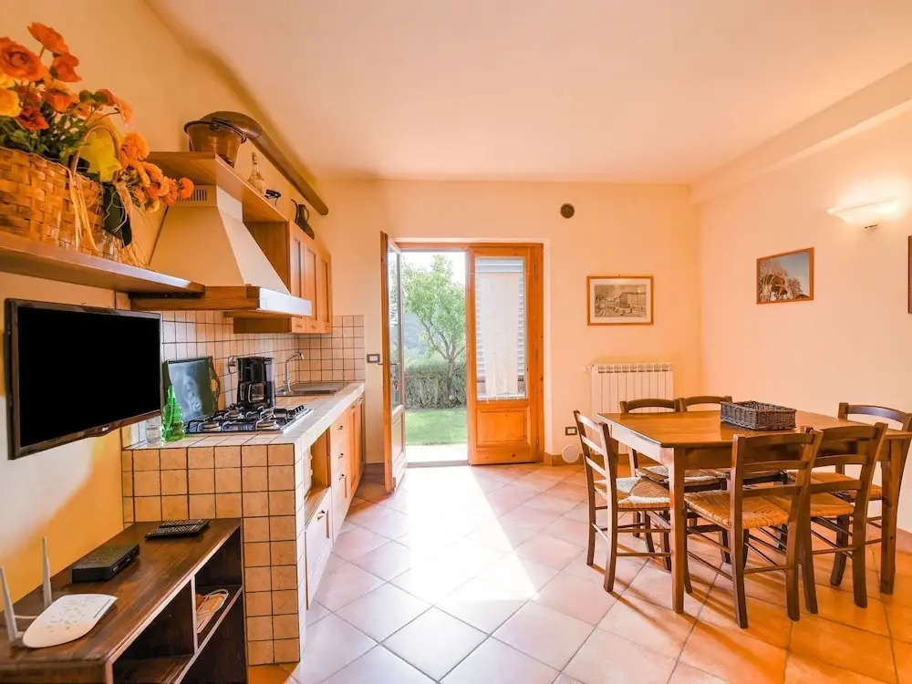 Spacious Holiday Home in Lamporecchio With Pool