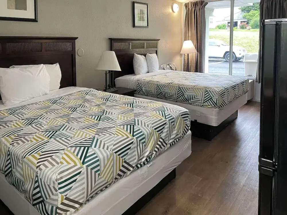 Rodeway Inn Wytheville near I-77 and I-81