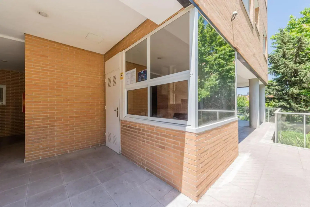 Los Robles Stylish & Modern Apartmenst in Madrid