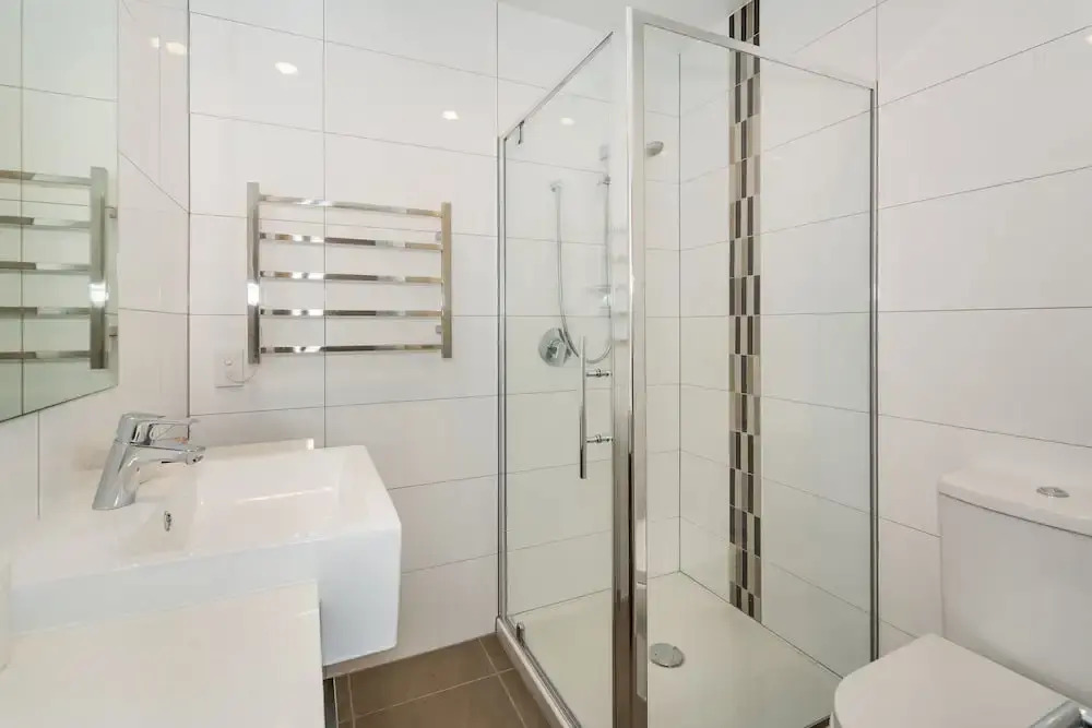 Albany Brand New Serviced Apartment