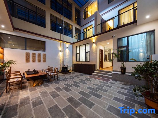 Shangri-La Shunyuan | PrimeStay Oxygen-Supplied & Smart Resort (Old Town of Dukezong Branch)