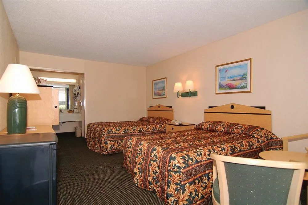 Howard Johnson Inn Tampa Ybor City