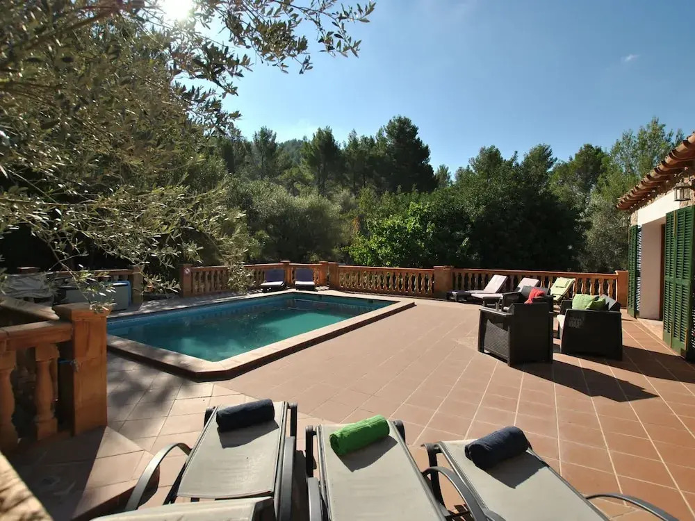 Spacious Mansion in Alaró With Swimming Pool