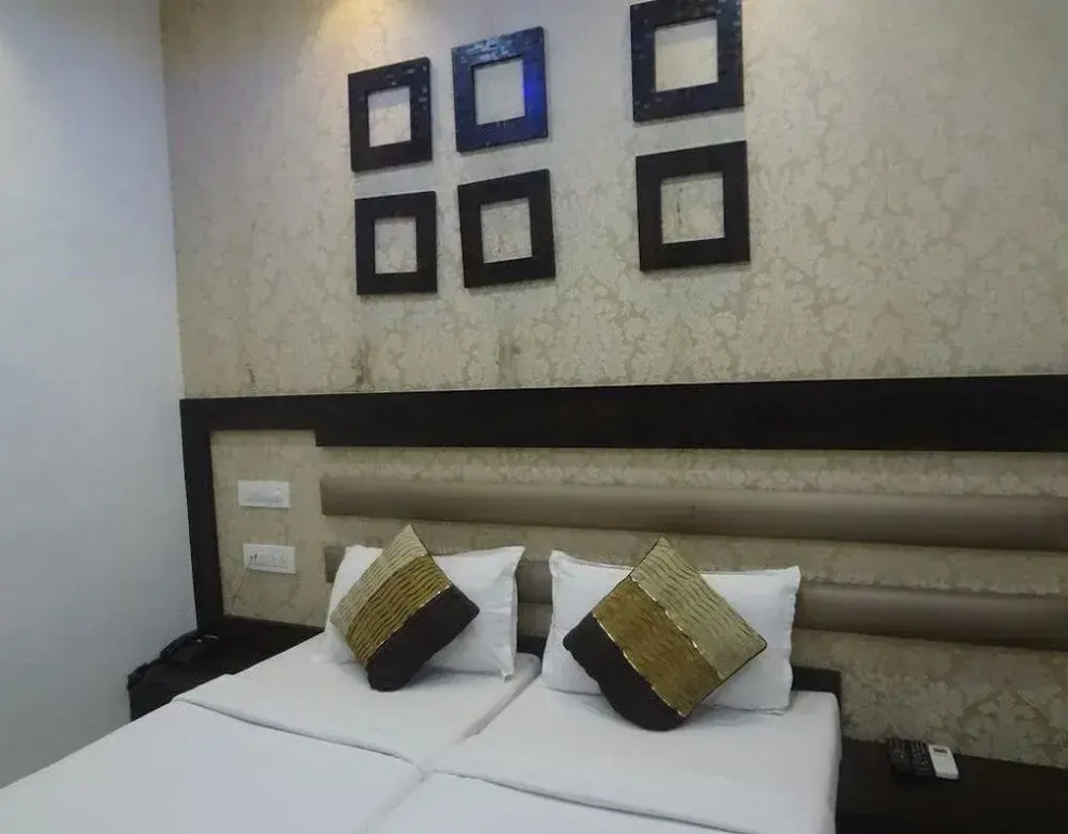 Room Maangta 136 - CST
