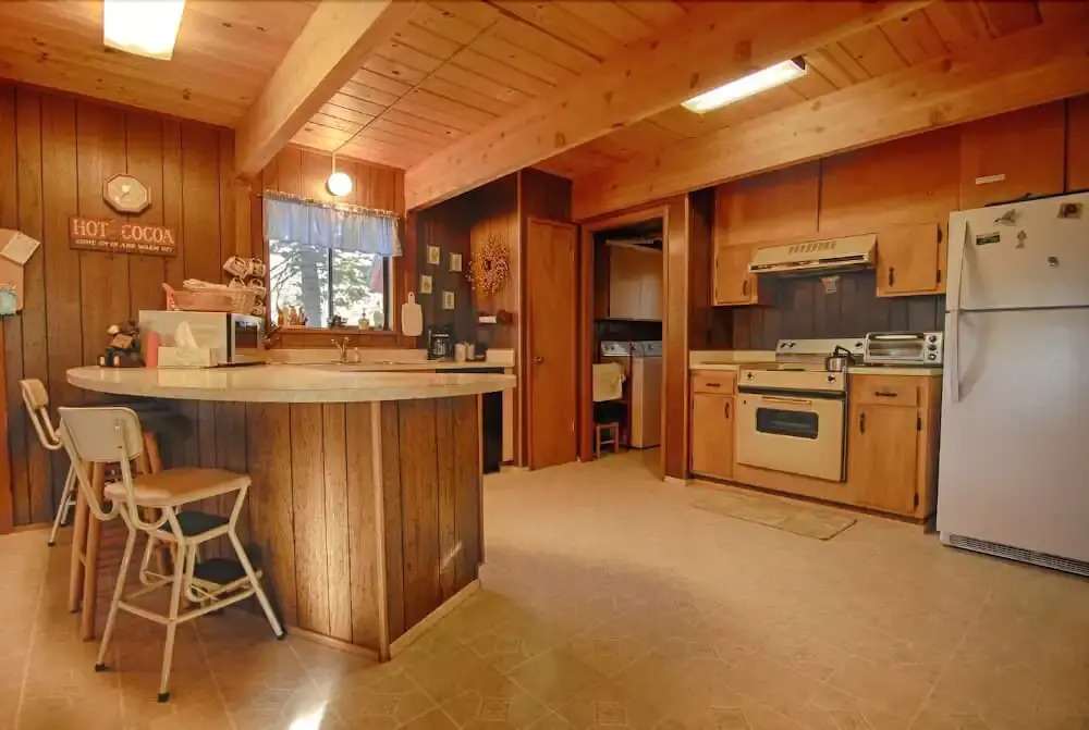 Classic Tahoe Bunkhouse Style Cabin #193