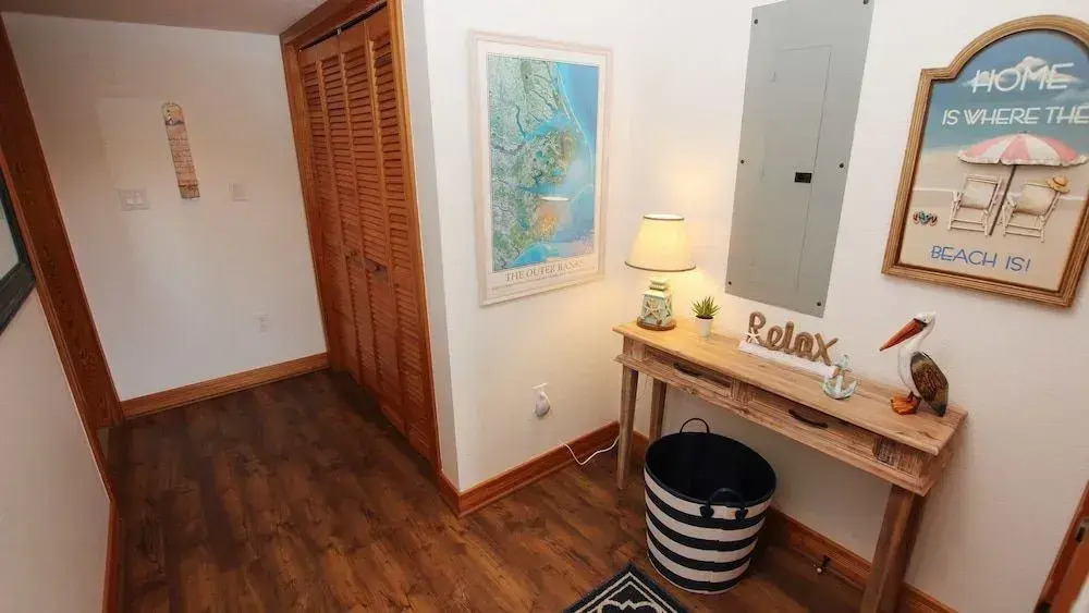 Keeper's Corner - 4 Br home by RedAwning