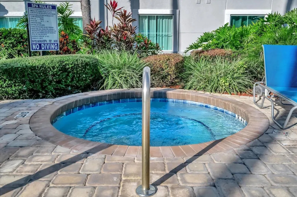 8 Mins to Disney NO Resort Fees Free Park Shuttle