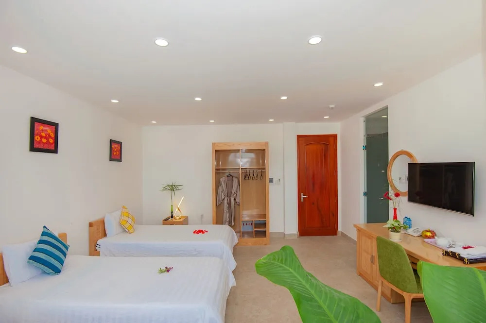Yellow Daisy Villa