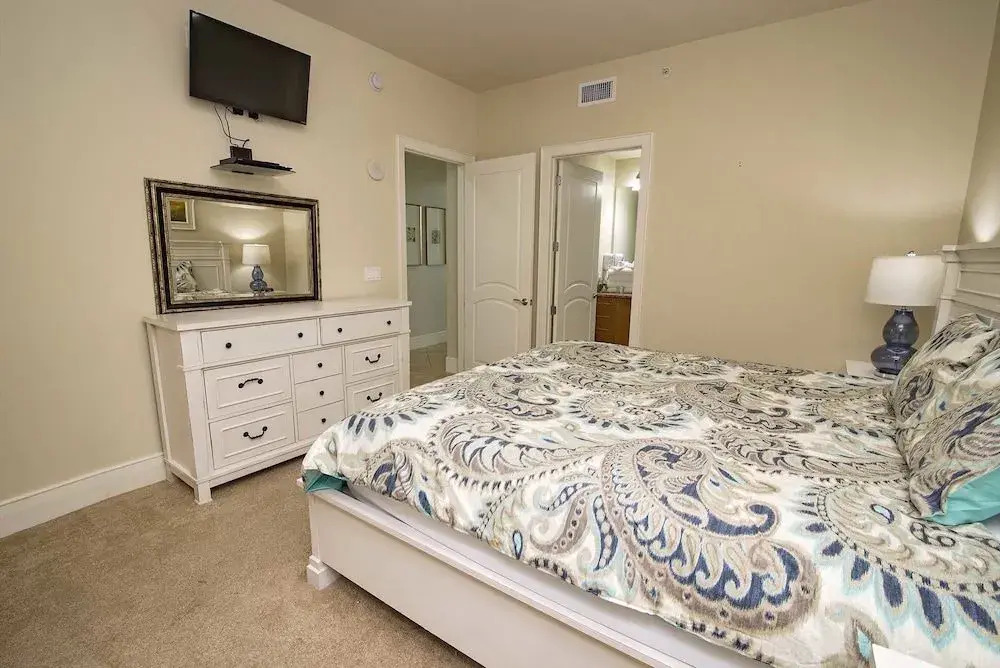 Turquoise Place D1208 3 Bedrooms 3.5 Bathrooms Condo