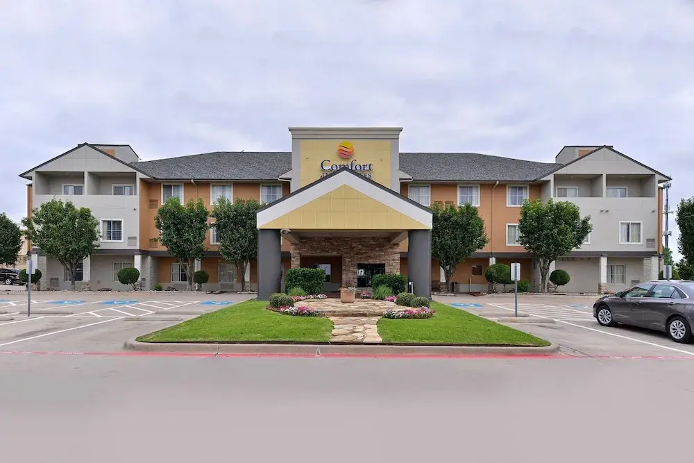 Holiday Inn Express & Suites Dallas Frisco NW Toyota Stdm by IHG