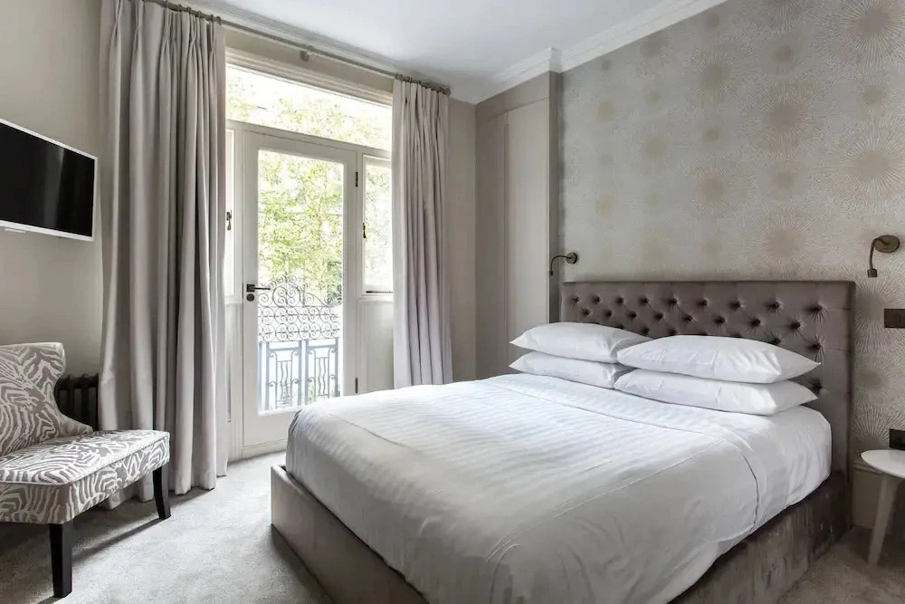 Nevern Square VIII by onefinestay