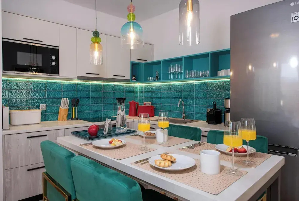Flos Apartments