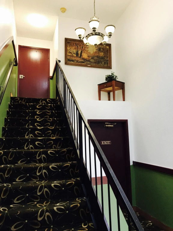 Sutton Suites Hotel
