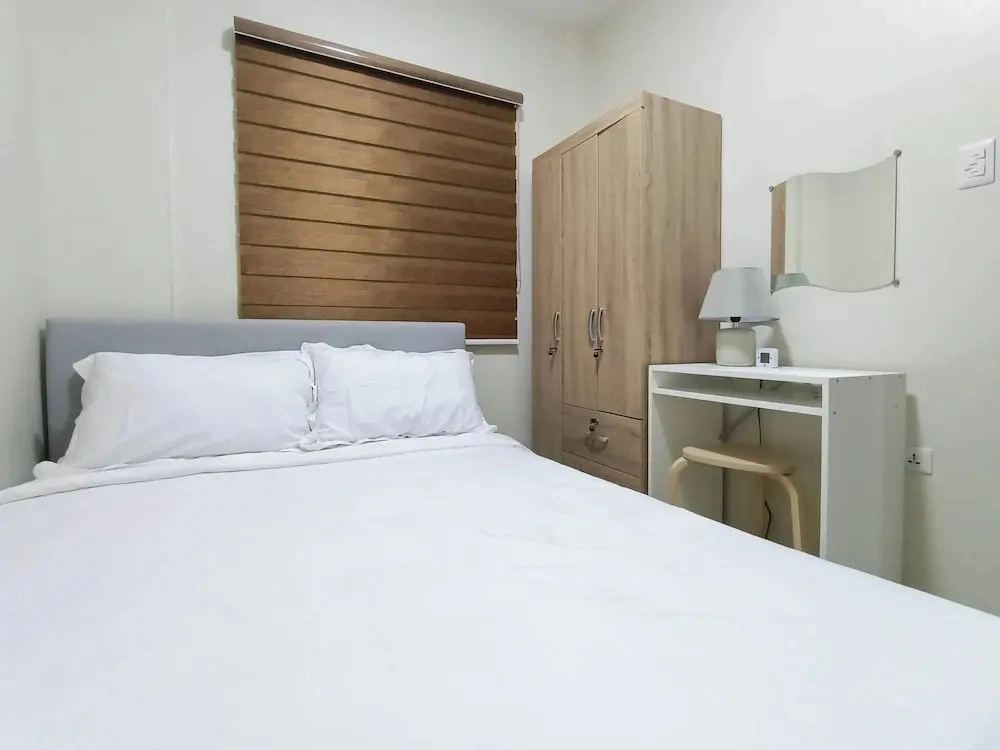 Manzil Anilao Unit 1 - Ground Floor 1st Room