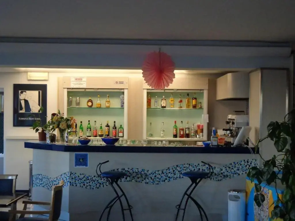 Hotel Bristol - a 30 mt dalla spiaggia