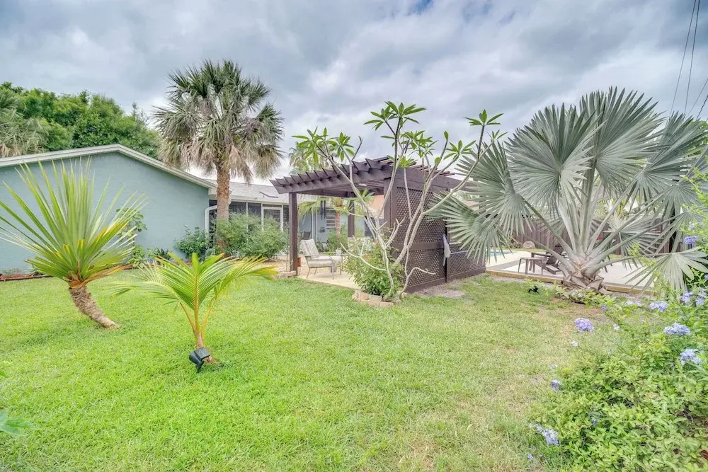 Melbourne Home w/ Pool & Patio, 6 Mi to Beach!