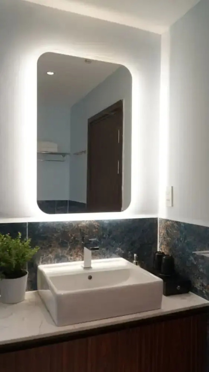 Bros Hotel
