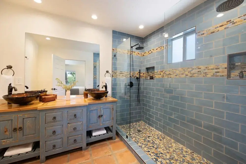 Starlight Estate by Avantstay 20 People Architectual Mansion w Pool Tennis Court Game Room