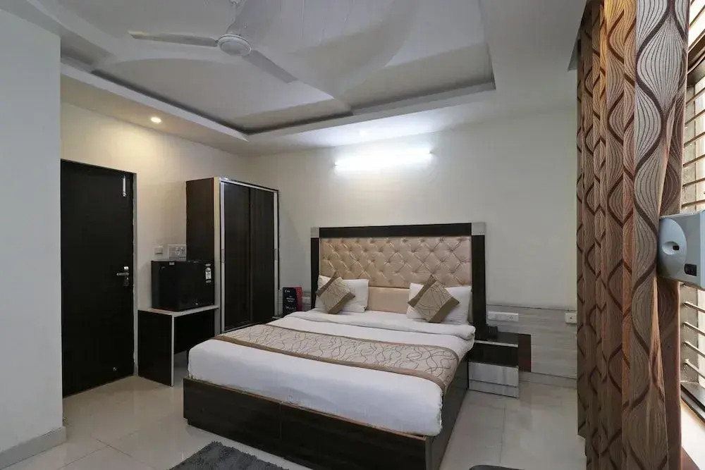 OYO 8971 Woodstay Inn Sector 45