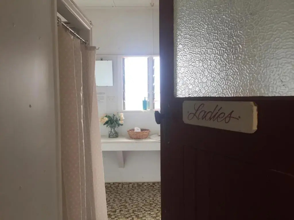 Wellshot Hotel