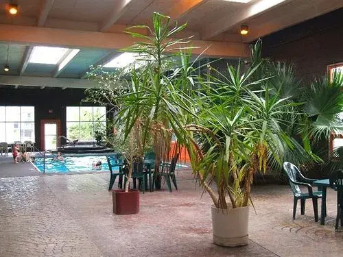 A Victory Inn & Suites Bowling Green
