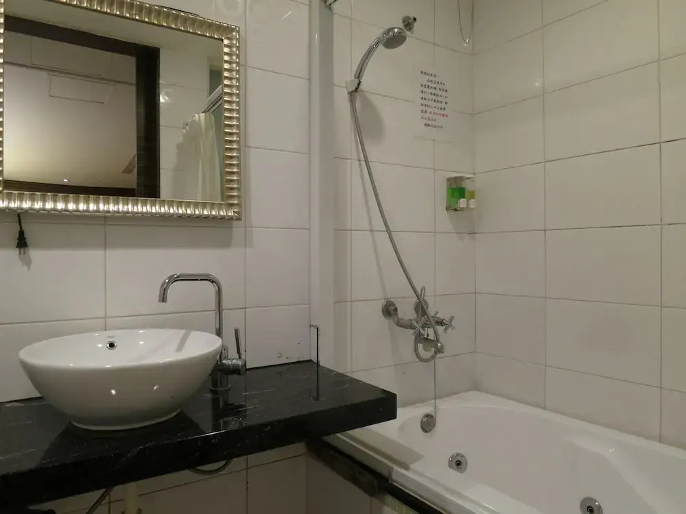 Tanhui Modern Hotel