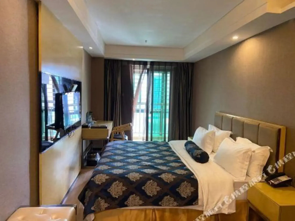 Cade Hotel (Nan'an Huahui Plaza)