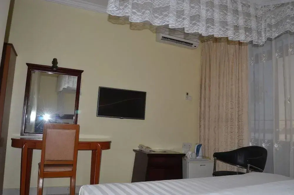 Double View Hotel