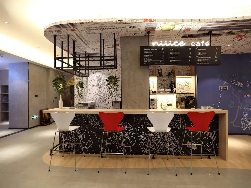 IBIS Kangding Hotel