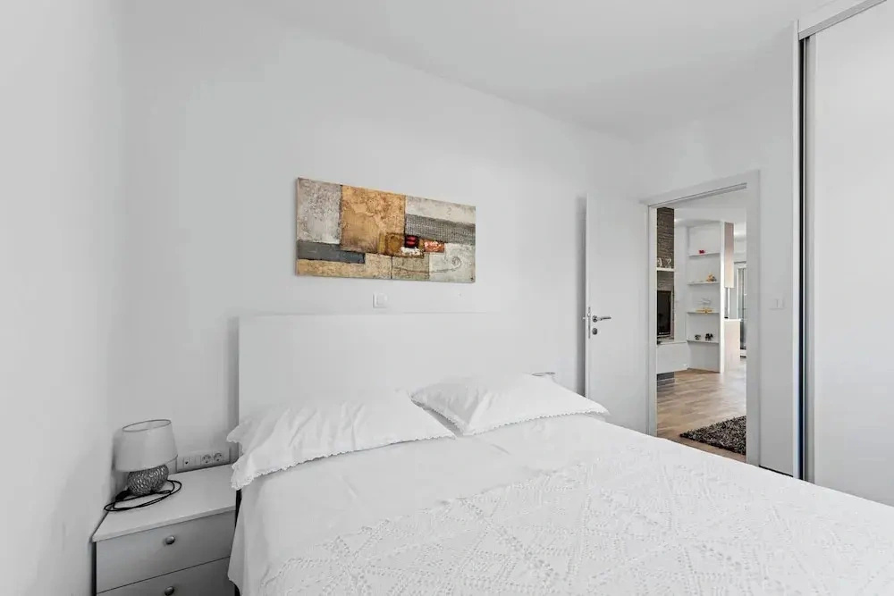 Beautiful Holiday Apartment in Rogoznica
