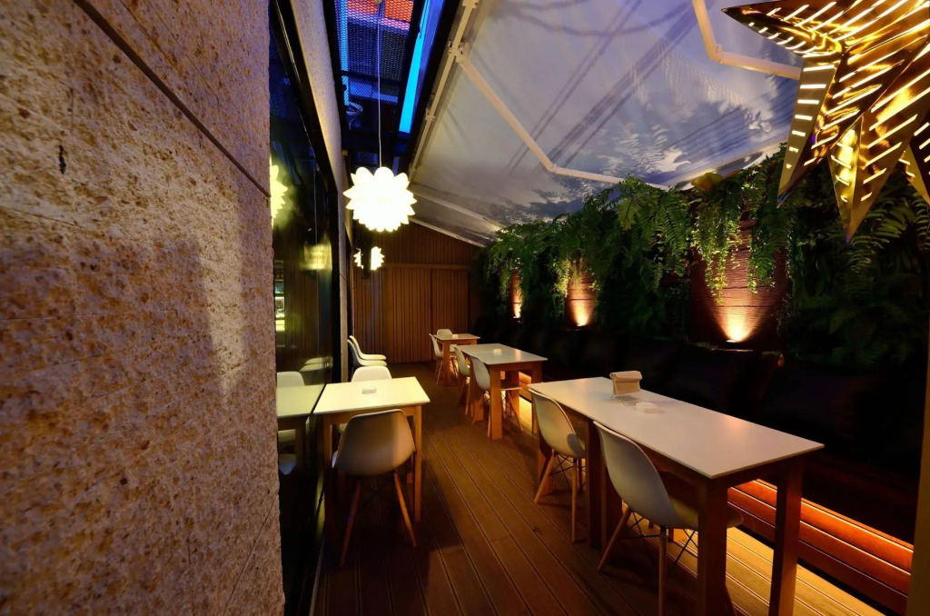 Bizotel Premier Hotel & Residence